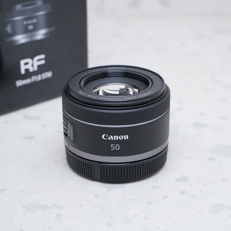 Canon RF 50mm f/1.8 STM - USADO 2
