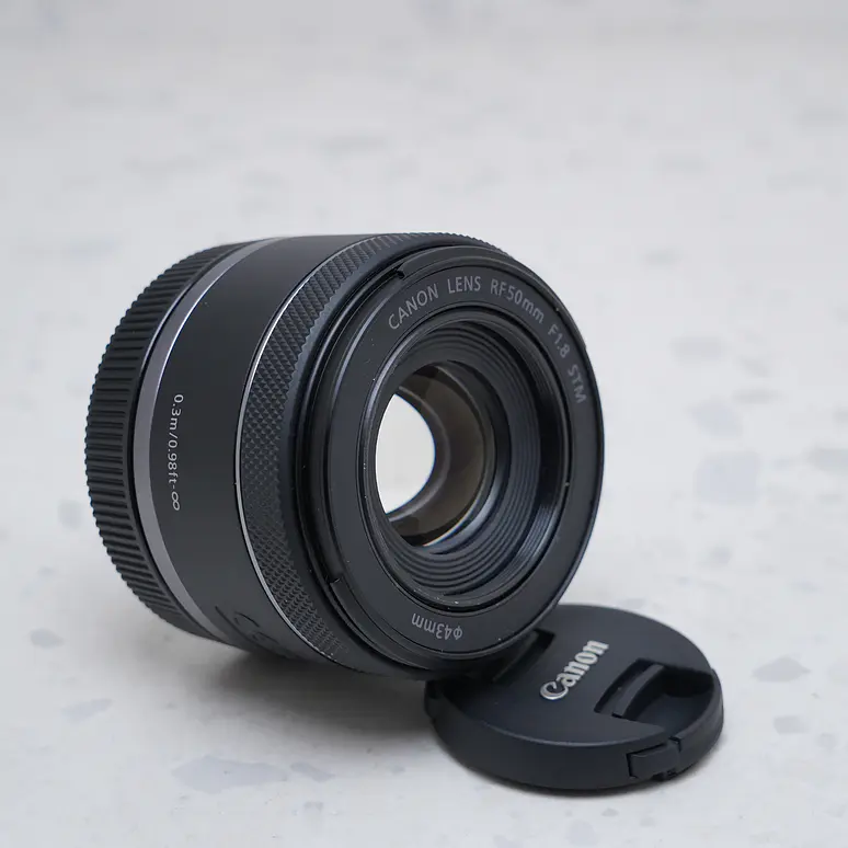 Canon RF 50mm f/1.8 STM - USADO 4