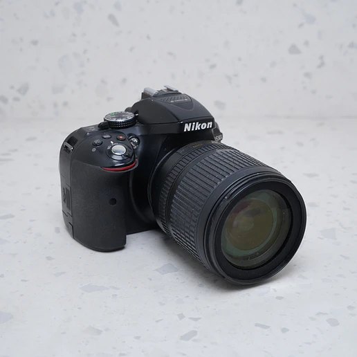 Nikon 5300 + Nikon 18-105mm - USADO 4