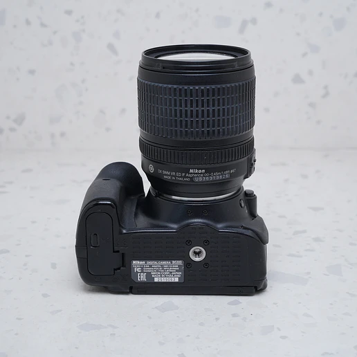 Nikon 5300 + Nikon 18-105mm - USADO 7