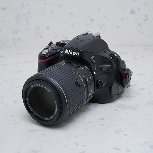 Nikon D5100 + 55-200mm - USADO 2