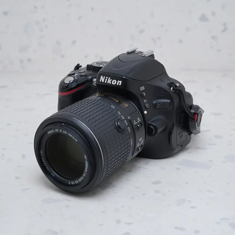 Nikon D5100 + 55-200mm - USADO 2
