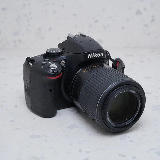 Nikon D5100 + 55-200mm - USADO 4
