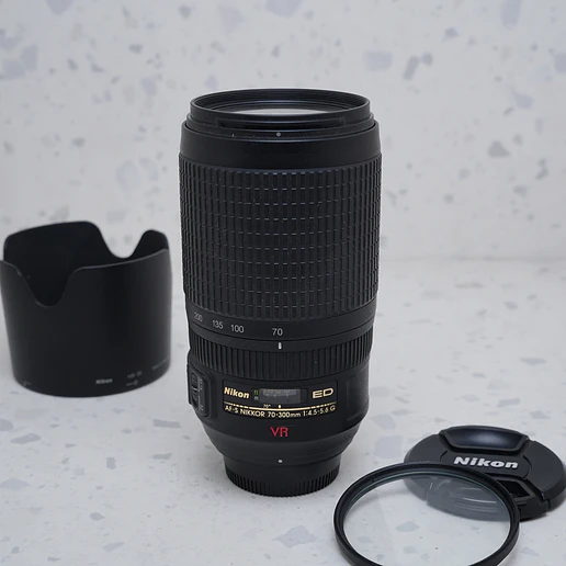 Nikon AF-S 70-300mm f/4.5-5.6G IF-ED VR - USADO 2