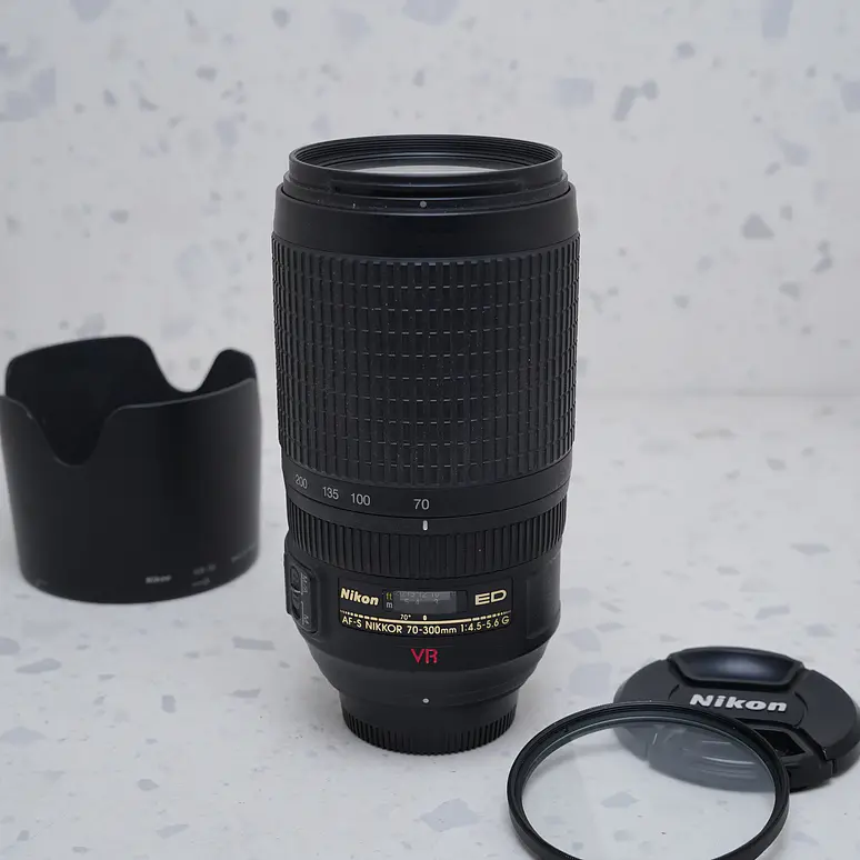 Nikon AF-S 70-300mm f/4.5-5.6G IF-ED VR - USADO 2