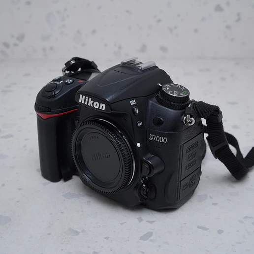 Nikon D7000 (Body) - USADO 2