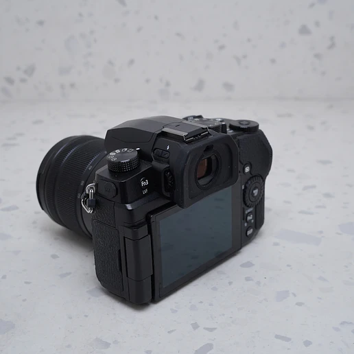 Panasonic LUMIX G95 + 12-60mm - USADO 3