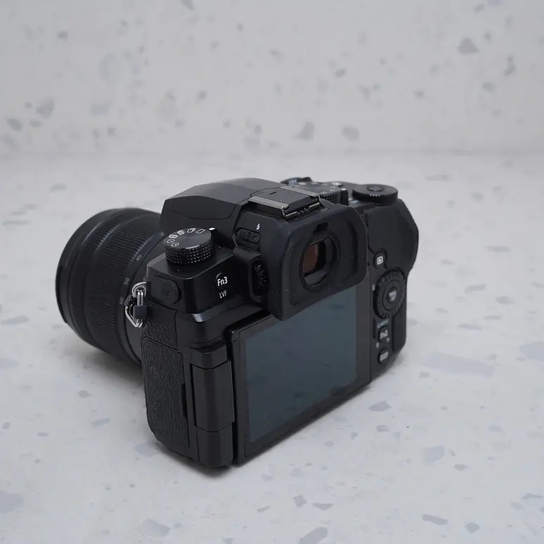 Panasonic LUMIX G95 + 12-60mm - USADO 3