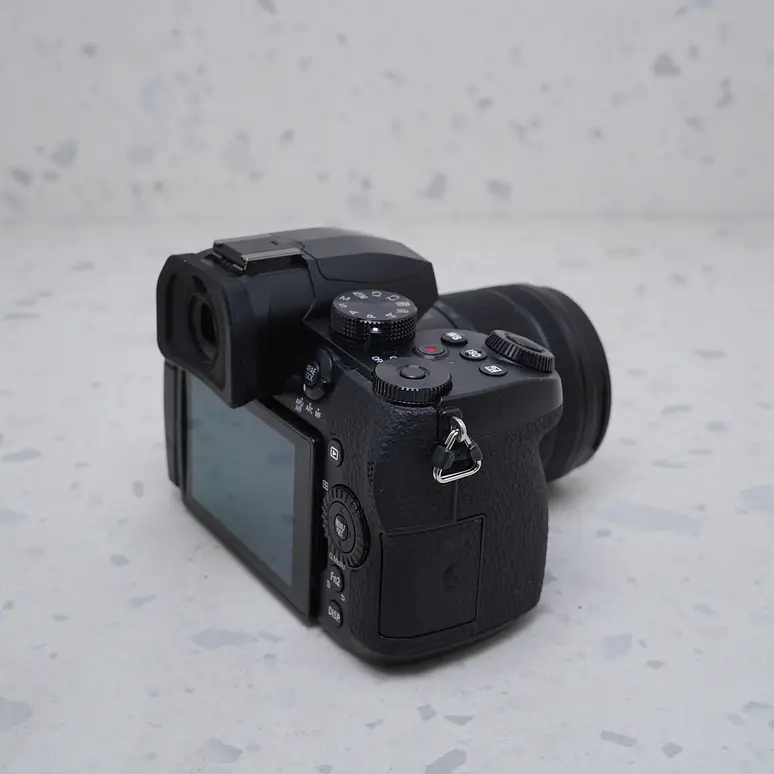 Panasonic LUMIX G95 + 12-60mm - USADO 4