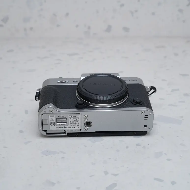FUJIFILM X-T30 II (Body) - USADO 7