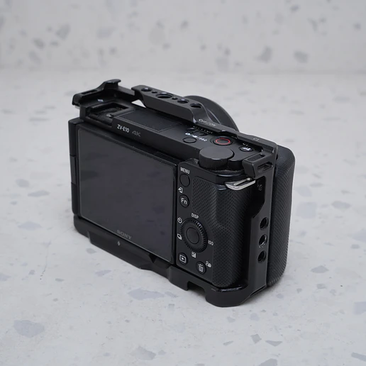 Sony ZV-E10 + 16-50mm - USADO 5