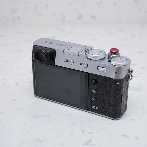 FUJIFILM X100VI (Silver) - USADO 3