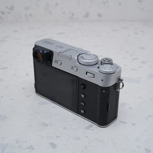 FUJIFILM X100V - USADO 6