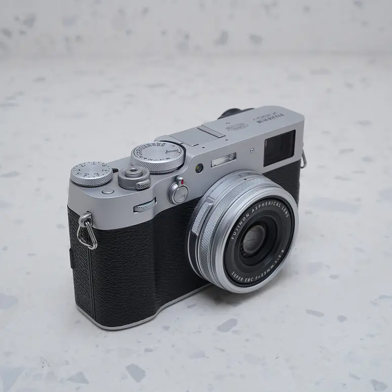 FUJIFILM X100V - USADO 5