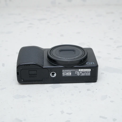 Ricoh GR III - USADO 7