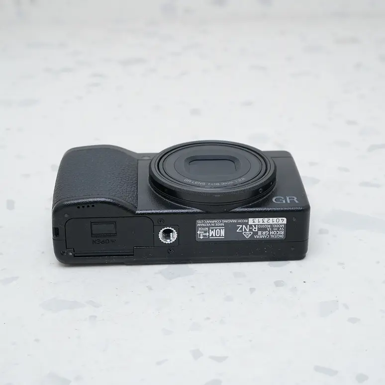 Ricoh GR III - USADO 7