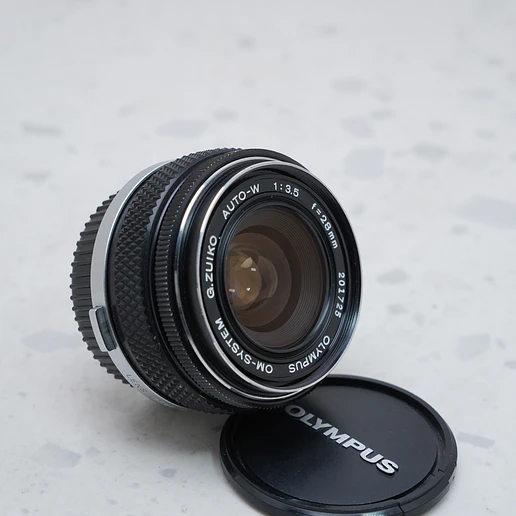 Olympus OM-System G.Zuiko Auto-W 28mm F/3.5 - USADO 4