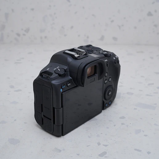 Canon EOS R5 (Body) - USADO 3