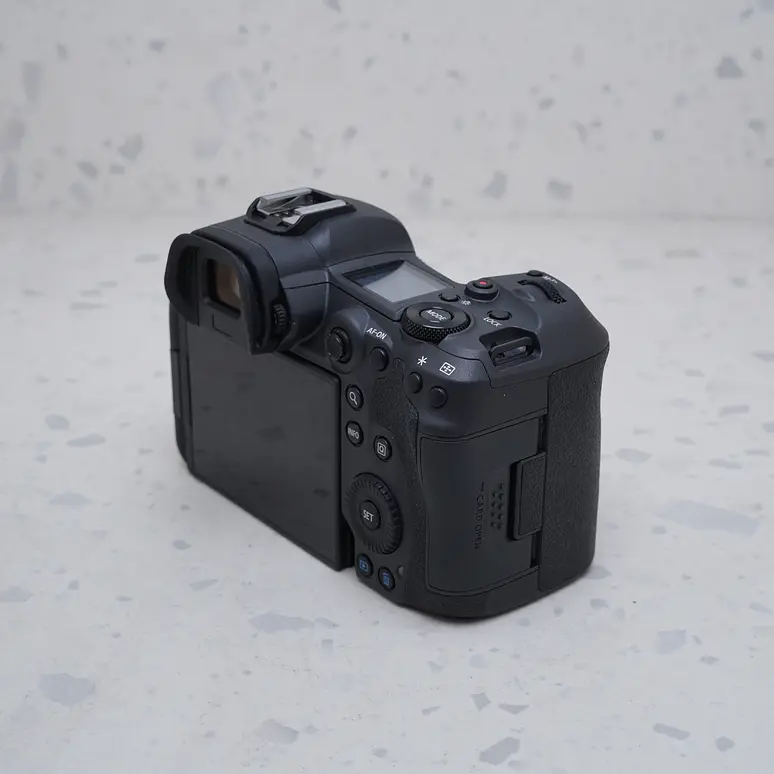 Canon EOS R5 (Body) - USADO 5