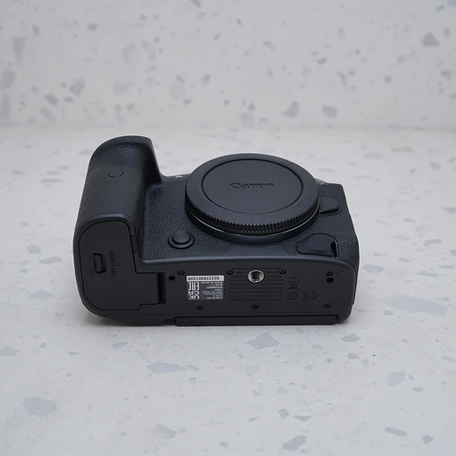 Canon EOS R5 (Body) - USADO 7