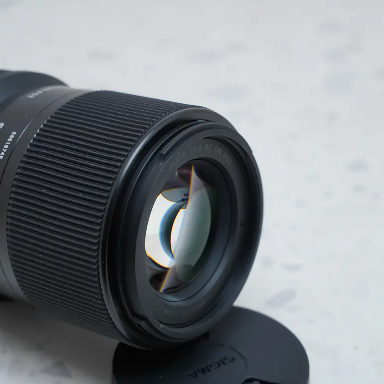 Sigma 30mm f/1.4 DC DN (Canon RF) - USADO 5