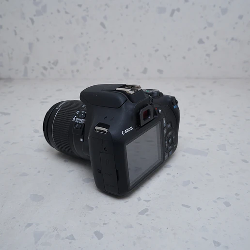 Canon EOS Rebel T7 + 18-55mm - USADO 3
