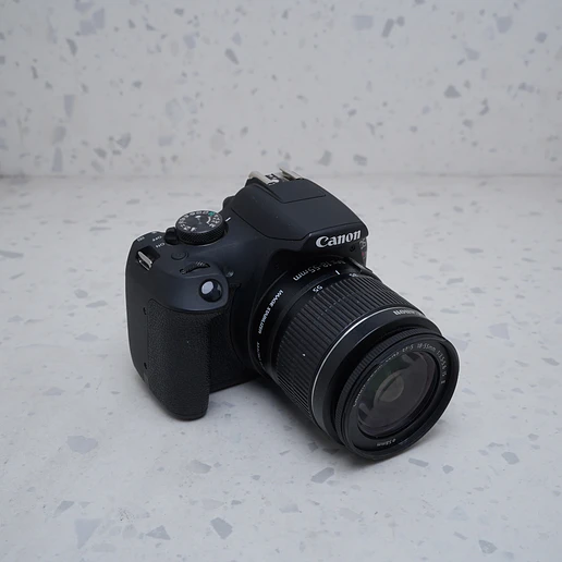 Canon EOS Rebel T7 + 18-55mm - USADO 4