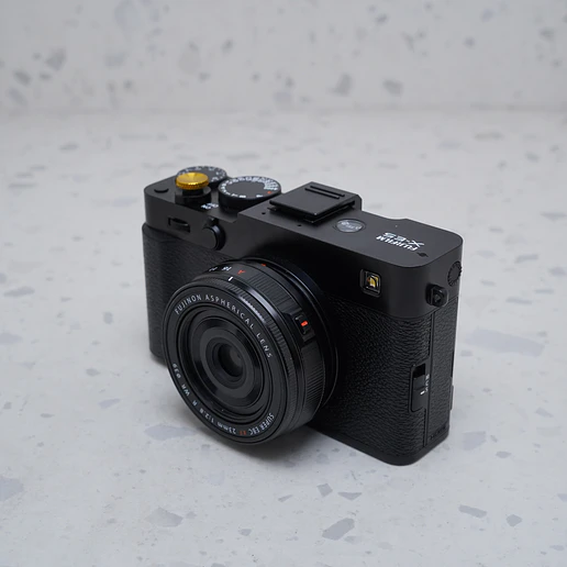 FUJIFILM X-E5 + 23mm XF f/2.8 - USADO 3
