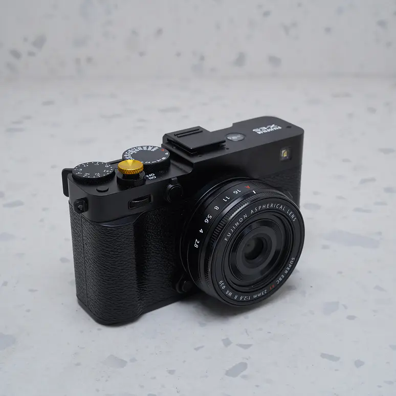 FUJIFILM X-E5 + 23mm XF f/2.8 - USADO 5