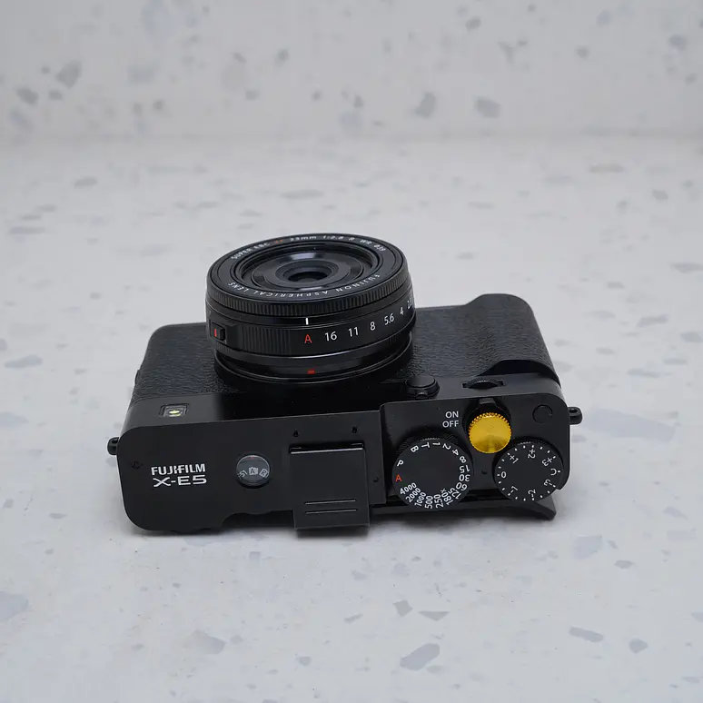 FUJIFILM X-E5 + 23mm XF f/2.8 - USADO 7