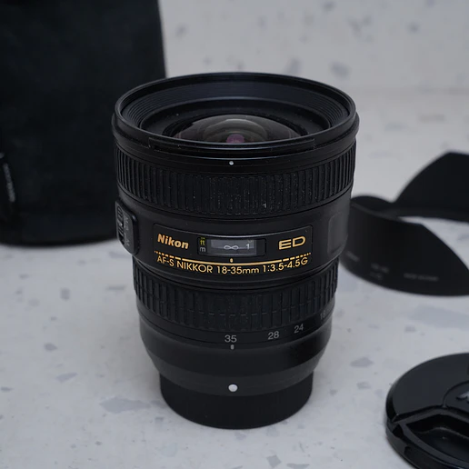 Nikon AF-S NIKKOR 18-35mm f3.5-4.5G ED - USADO 2