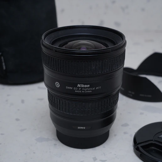 Nikon AF-S NIKKOR 18-35mm f3.5-4.5G ED - USADO 3