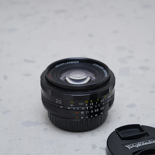 Voigtlander Color-Skopar 20mm f/3.5 SL II N para Nikon F - USADO 2