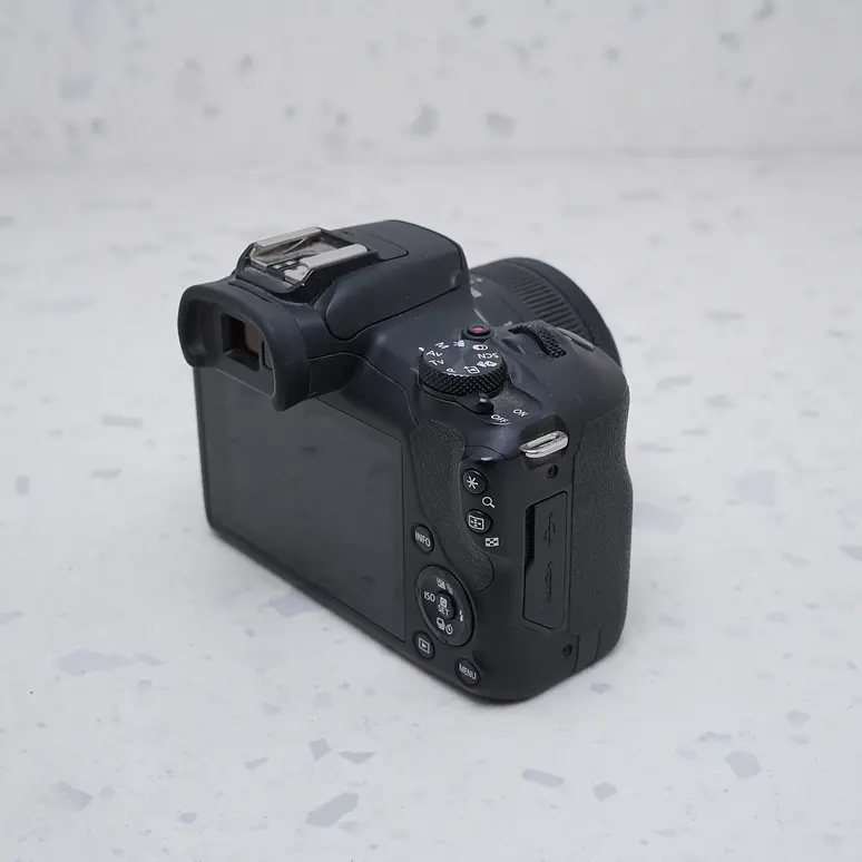 Canon EOS R100 + 18-45 mm - USADO 4