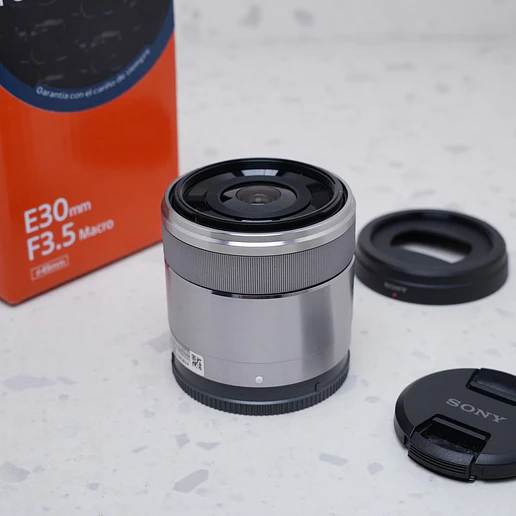 Sony E 30mm f/3.5 Macro - USADO 2