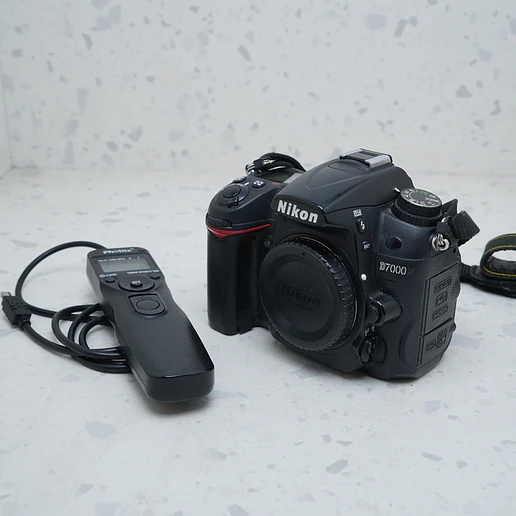 Nikon D7000 (Body) - USADO 2