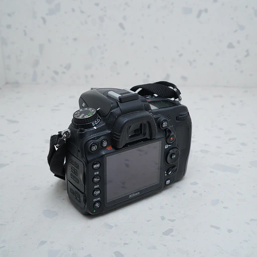 Nikon D7000 (Body) - USADO 3