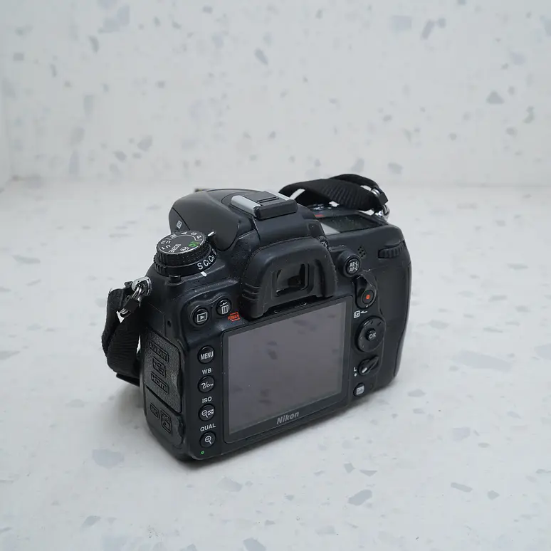 Nikon D7000 (Body) - USADO 3