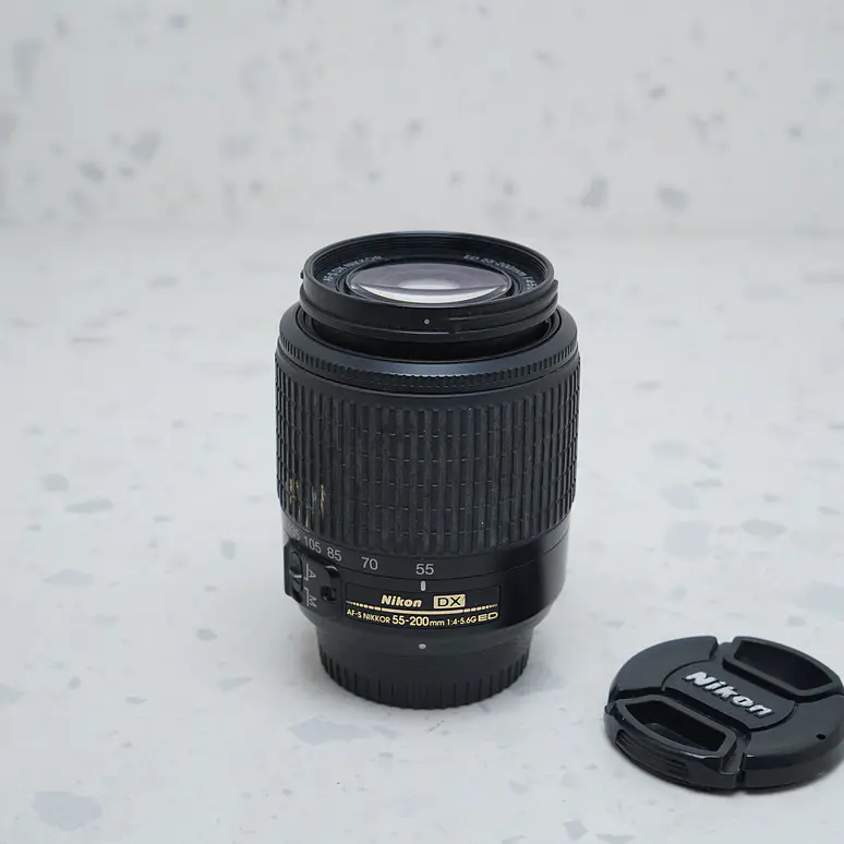 Nikon AF-S DX Zoom-NIKKOR 55-200mm f/4-5.6G ED - USADO 2