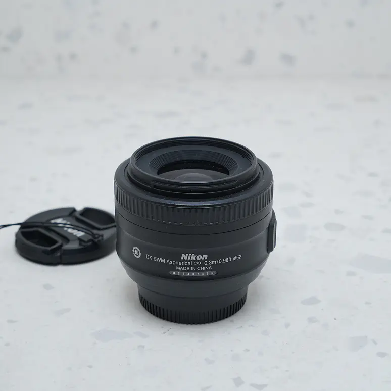 Nikon AF-S DX NIKKOR 35mm f/1.8G - USADO 3