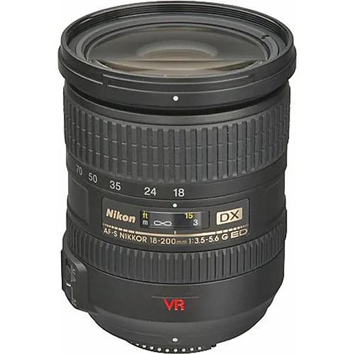 Nikon AF-S NIKKOR 18-200mm f/3.5-5.6 G ED VR DX - USADO 1