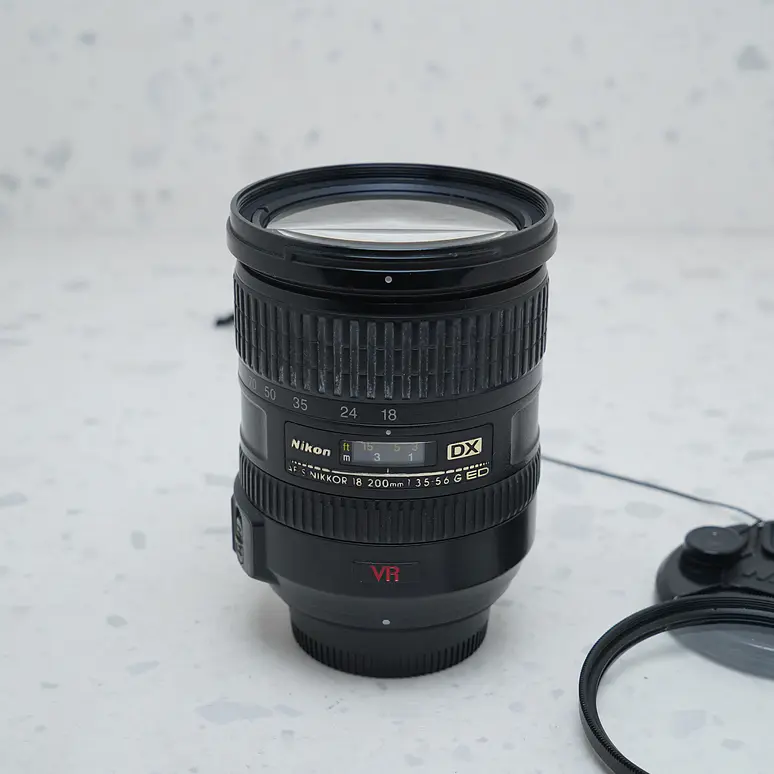 Nikon AF-S NIKKOR 18-200mm f/3.5-5.6 G ED VR DX - USADO 2