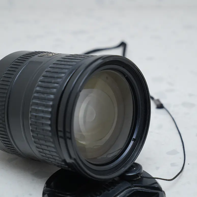 Nikon AF-S NIKKOR 18-200mm f/3.5-5.6 G ED VR DX - USADO 4