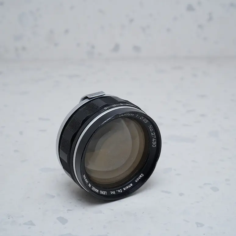 Canon 50mm f0.95 - USADO 4