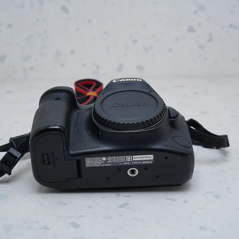 Canon EOS 6D Mark II - USADO 6
