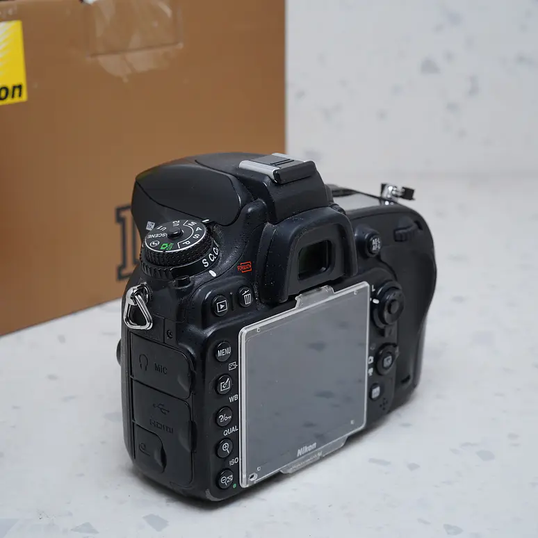 Nikon D610 (Body) - USADO 3