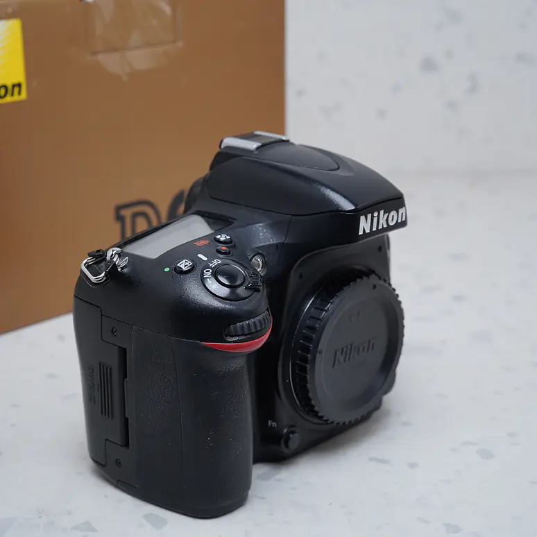 Nikon D610 (Body) - USADO 5