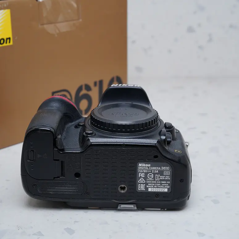 Nikon D610 (Body) - USADO 7