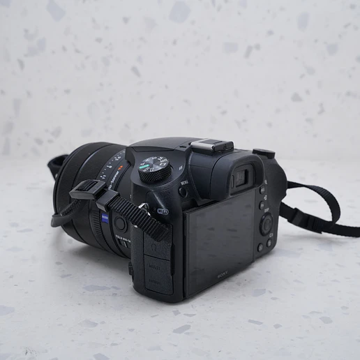 Sony RX10 IV - USADO 4