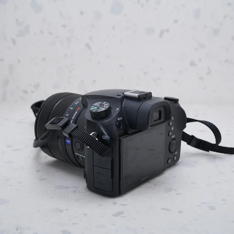 Sony RX10 IV - USADO 4